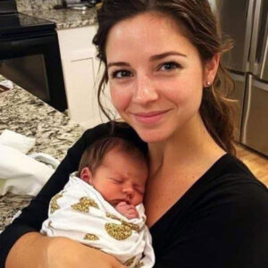 My Husband Couldn’t Even Bother To Save Me a Plate a Food While Caring For Our Newborn – a Short Story