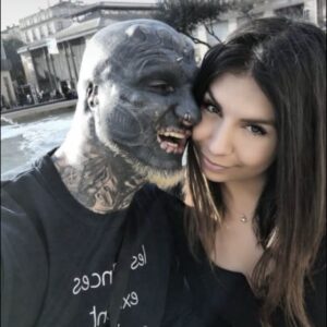 35-year-old transforms himself into “black alien”