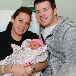 Man Divorces Wife After the Birth of Their Fifth Daughter, Accidentally Meets Her Years Later – Story of the Day