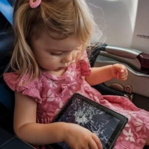 Entitled Mom Breaks My Daughters iPad on a Flight, And Regrets It Fast