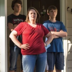 My Stepmom and Her Adult Kids Changed the Locks After My Dad’s Funeral – But..