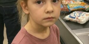When a Little Girl Was Caught Stealing, the Cashier Made an Unexpected Decision