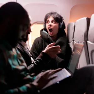 Entitled Mom Demands That I Obey Her Teen Son’s Wishes – Flight Attendant Teaches Them… Entitled Mom Demands That I Obey Her Teen Son’s Wishes – Flight Attendant Teaches Them…
